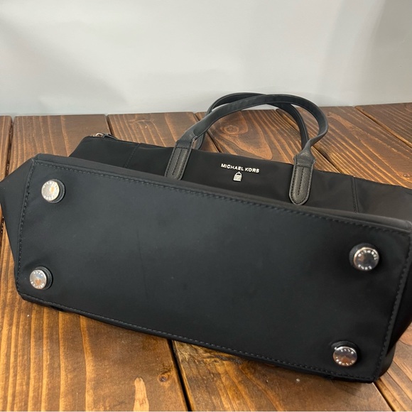 MICHAEL KORS BLACK TOTE - Picture 9 of 12